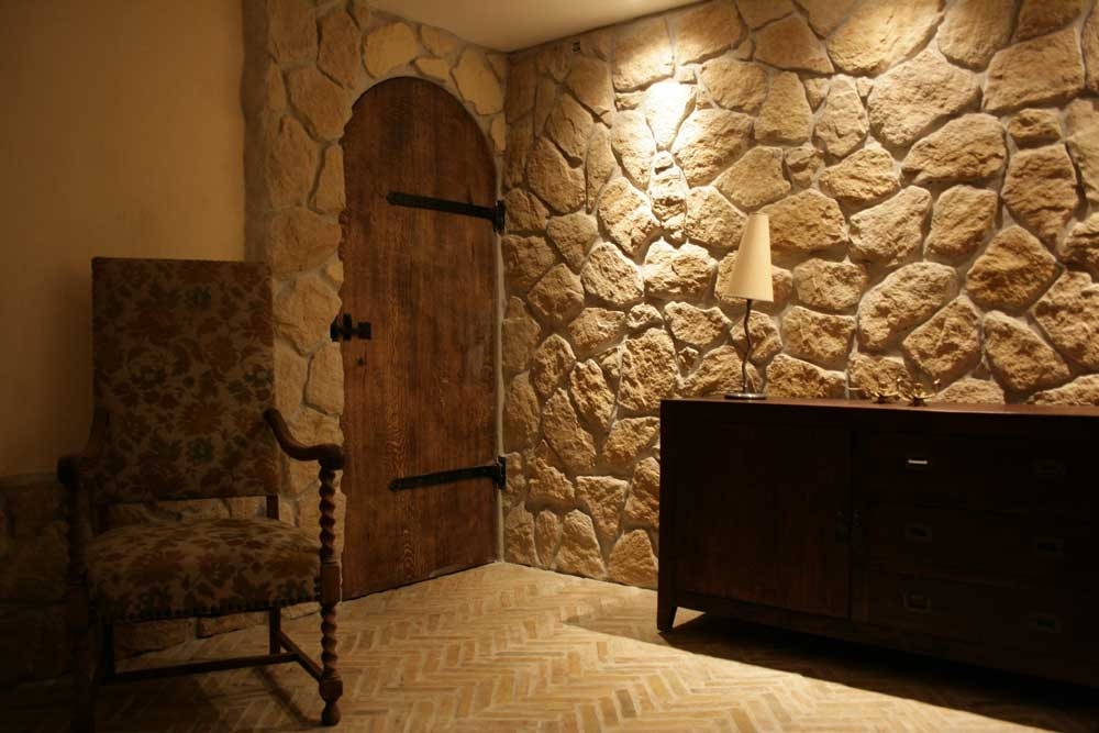 Wandverblender Field Stone champagne im Wohnraum