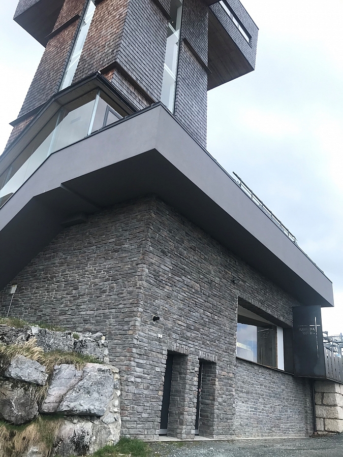 Gipfelkreuz mit Mix Tirol