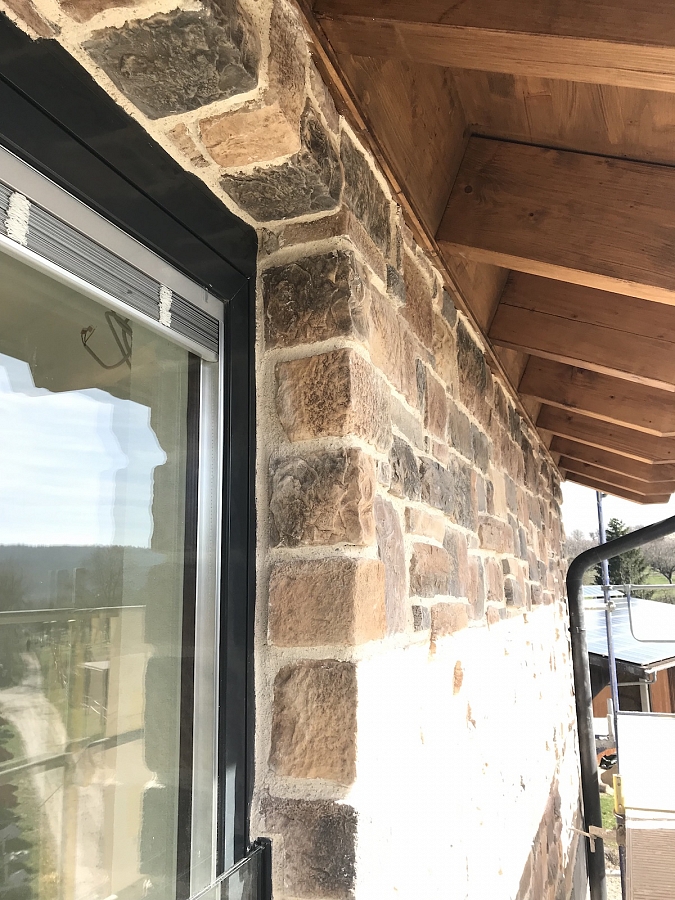 Mix Colorado mit Ecken am Fenster ringsum