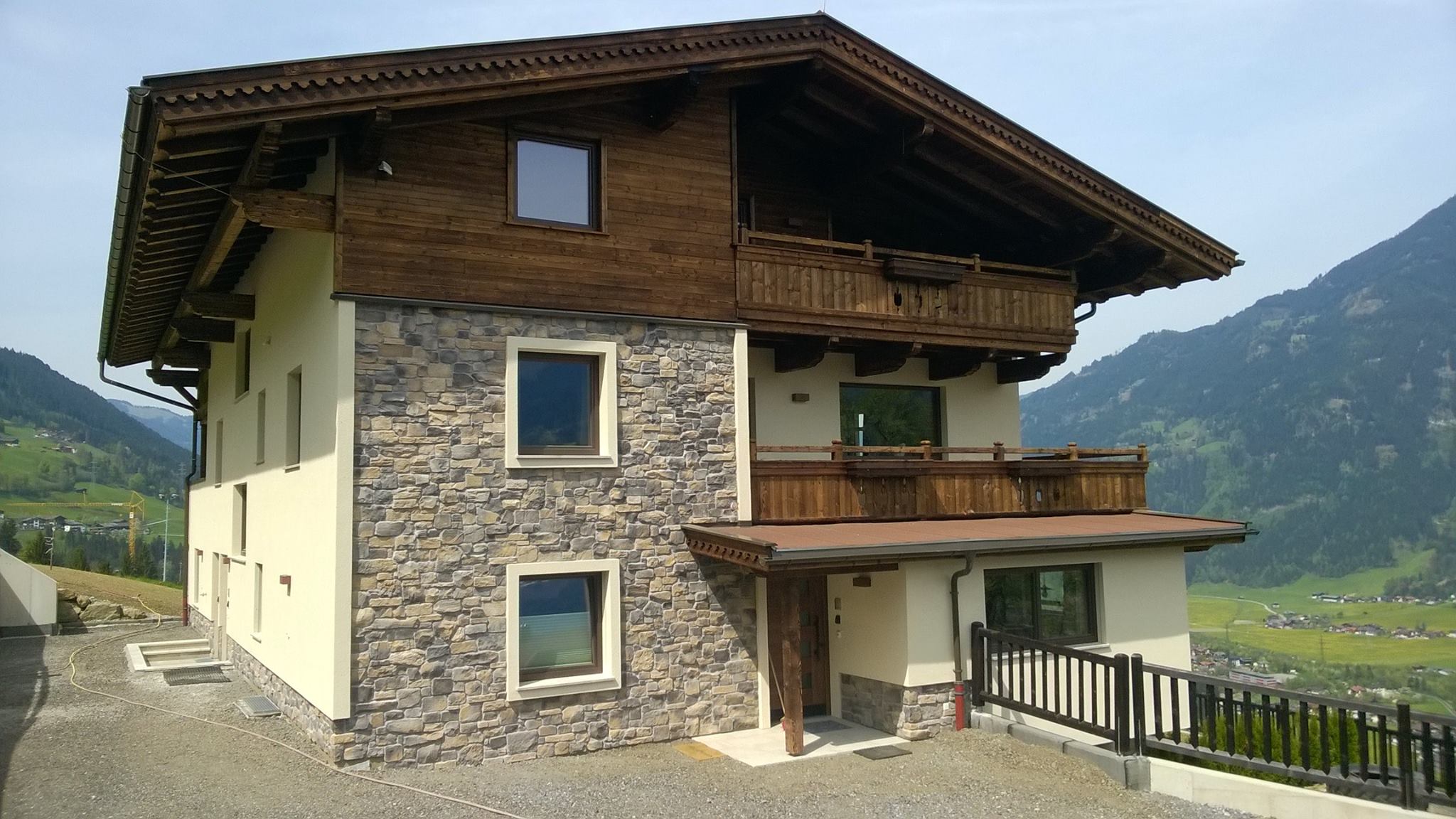 Haus am Berg mit Mix Alpina