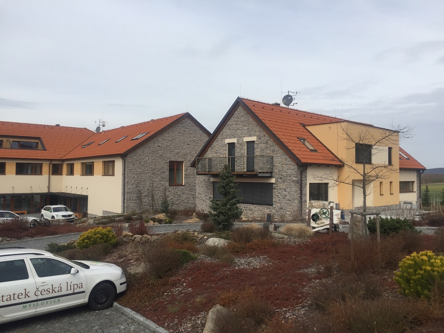 Verblender Mix Grigio Teilfassade verkleidet